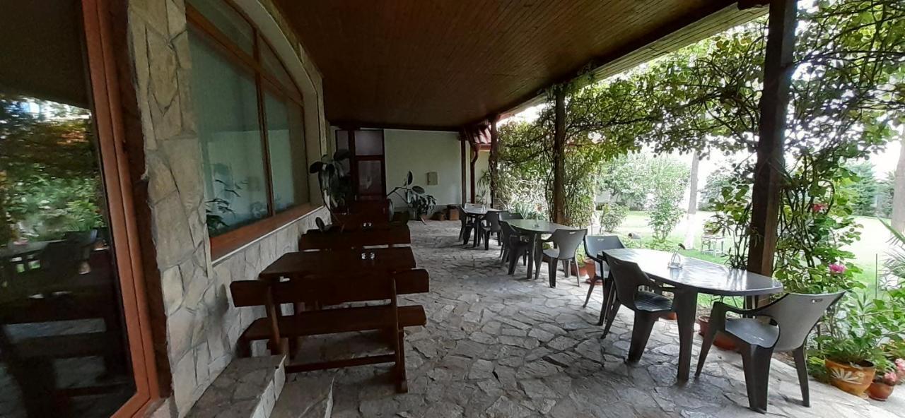 Семеен Хотел Къща Тодорови Stara Zagora Exterior foto